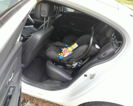 Білий Рено Флюенс, об'ємом двигуна 0 л та пробігом 110 тис. км за 9300 $, фото 2 на Automoto.ua