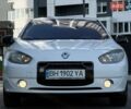 Белый Рено Флюенс, объемом двигателя 0 л и пробегом 151 тыс. км за 5999 $, фото 1 на Automoto.ua