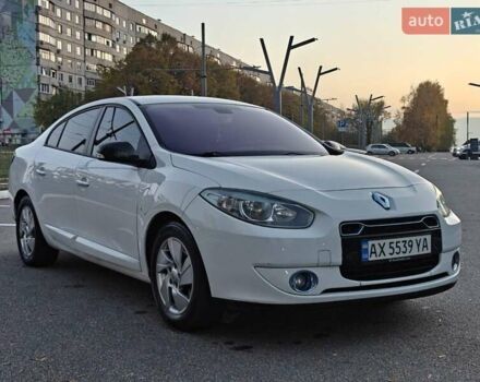 Рено Флюенс 2011 в Харькове на Automoto.ua Белый Рено Флюенс, объемом двигателя 0 л и пробегом 120 тыс. км за 5500 $, фото 24 на Automoto.ua