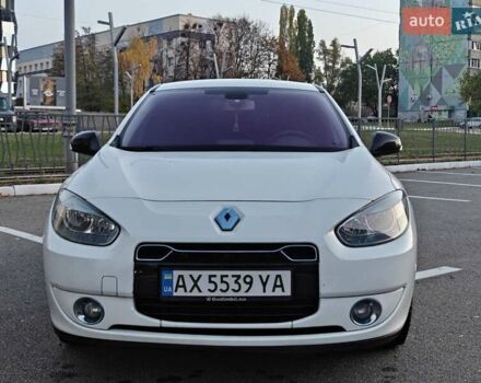 Рено Флюенс 2011 в Харькове на Automoto.ua Белый Рено Флюенс, объемом двигателя 0 л и пробегом 120 тыс. км за 5500 $, фото 16 на Automoto.ua