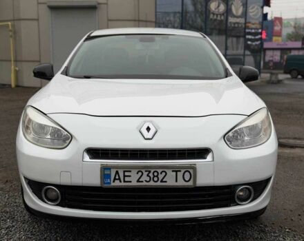 Белый Рено Флюенс, объемом двигателя 1.6 л и пробегом 220 тыс. км за 5100 $, фото 5 на Automoto.ua