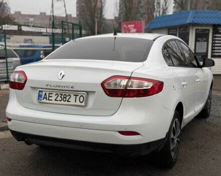 Белый Рено Флюенс, объемом двигателя 1.6 л и пробегом 220 тыс. км за 5100 $, фото 7 на Automoto.ua