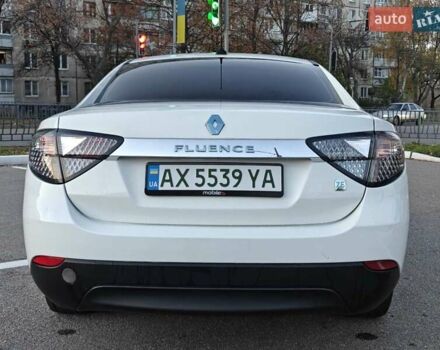 Рено Флюенс 2011 в Харькове на Automoto.ua Белый Рено Флюенс, объемом двигателя 0 л и пробегом 120 тыс. км за 5500 $, фото 20 на Automoto.ua