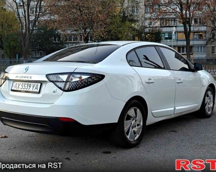 Рено Флюенс 2011 у Харкові на Automoto.ua Білий Рено Флюенс, об'ємом двигуна 0 л та пробігом 120 тис. км за 5500 $, фото 5 на Automoto.ua