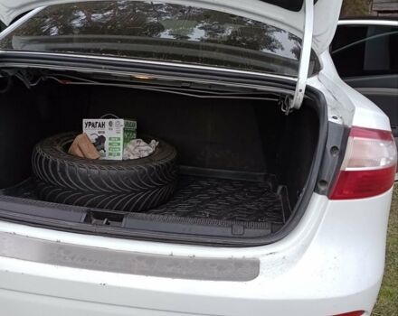 Белый Рено Флюенс, объемом двигателя 1.6 л и пробегом 130 тыс. км за 6100 $, фото 19 на Automoto.ua