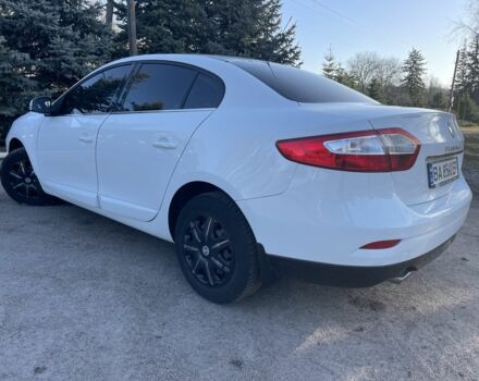 Белый Рено Флюенс, объемом двигателя 1.5 л и пробегом 250 тыс. км за 5100 $, фото 3 на Automoto.ua