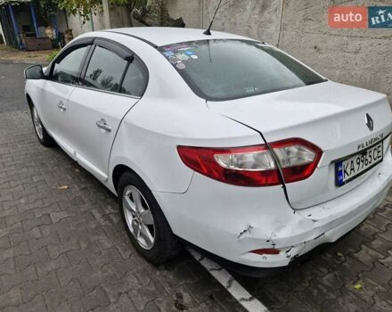 Белый Рено Флюенс, объемом двигателя 2 л и пробегом 163 тыс. км за 4200 $, фото 4 на Automoto.ua