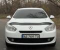 Белый Рено Флюенс, объемом двигателя 1.6 л и пробегом 170 тыс. км за 5800 $, фото 14 на Automoto.ua
