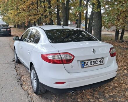 Белый Рено Флюенс, объемом двигателя 1.5 л и пробегом 390 тыс. км за 5300 $, фото 3 на Automoto.ua