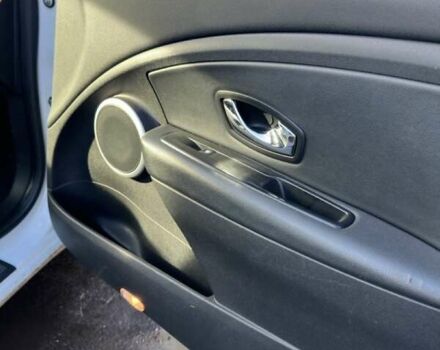 Білий Рено Флюенс, об'ємом двигуна 1.6 л та пробігом 259 тис. км за 5600 $, фото 9 на Automoto.ua