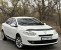 Белый Рено Флюенс, объемом двигателя 1.6 л и пробегом 170 тыс. км за 5800 $, фото 3 на Automoto.ua