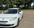 Белый Рено Флюенс, объемом двигателя 1.5 л и пробегом 350 тыс. км за 7000 $, фото 1 на Automoto.ua