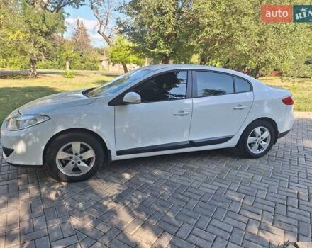 Белый Рено Флюенс, объемом двигателя 1.5 л и пробегом 193 тыс. км за 7300 $, фото 22 на Automoto.ua