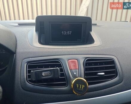 Белый Рено Флюенс, объемом двигателя 1.5 л и пробегом 270 тыс. км за 6200 $, фото 13 на Automoto.ua