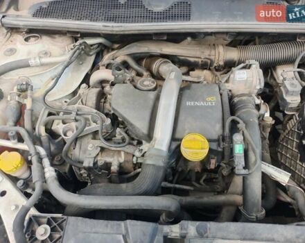 Белый Рено Флюенс, объемом двигателя 1.5 л и пробегом 270 тыс. км за 6200 $, фото 2 на Automoto.ua