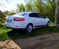 Белый Рено Флюенс, объемом двигателя 1.5 л и пробегом 250 тыс. км за 6000 $, фото 2 на Automoto.ua