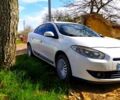 Белый Рено Флюенс, объемом двигателя 1.5 л и пробегом 250 тыс. км за 6000 $, фото 3 на Automoto.ua