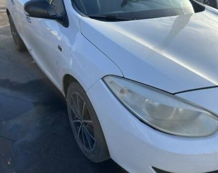 Білий Рено Флюенс, об'ємом двигуна 1.6 л та пробігом 259 тис. км за 5600 $, фото 6 на Automoto.ua