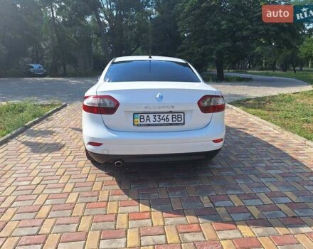 Белый Рено Флюенс, объемом двигателя 1.5 л и пробегом 193 тыс. км за 7300 $, фото 5 на Automoto.ua