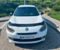 Белый Рено Флюенс, объемом двигателя 1.6 л и пробегом 190 тыс. км за 5593 $, фото 1 на Automoto.ua