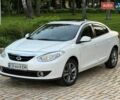 Белый Рено Флюенс, объемом двигателя 1.6 л и пробегом 247 тыс. км за 5200 $, фото 1 на Automoto.ua