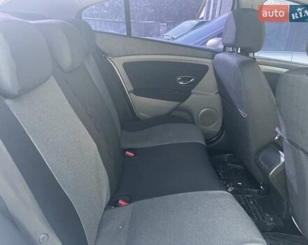 Білий Рено Флюенс, об'ємом двигуна 1.6 л та пробігом 290 тис. км за 6100 $, фото 9 на Automoto.ua