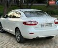 Белый Рено Флюенс, объемом двигателя 1.6 л и пробегом 247 тыс. км за 5200 $, фото 5 на Automoto.ua