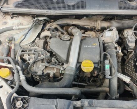 Белый Рено Флюенс, объемом двигателя 1.5 л и пробегом 270 тыс. км за 5937 $, фото 1 на Automoto.ua