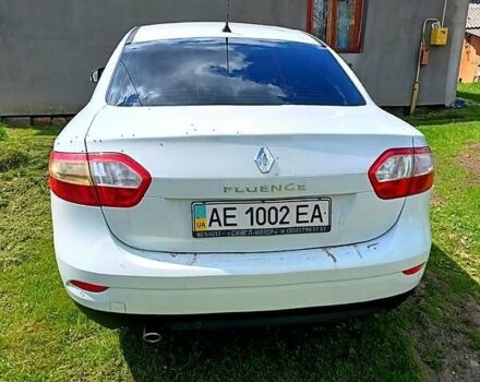 Белый Рено Флюенс, объемом двигателя 1.6 л и пробегом 550 тыс. км за 5600 $, фото 1 на Automoto.ua