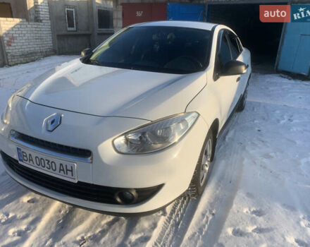 Белый Рено Флюенс, объемом двигателя 1.6 л и пробегом 167 тыс. км за 6800 $, фото 5 на Automoto.ua