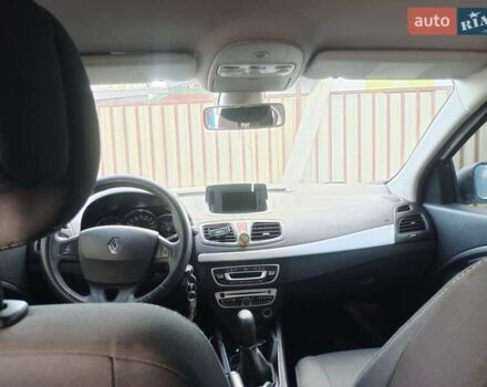 Белый Рено Флюенс, объемом двигателя 1.5 л и пробегом 270 тыс. км за 6200 $, фото 6 на Automoto.ua