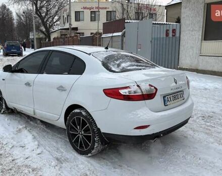 Белый Рено Флюенс, объемом двигателя 1.6 л и пробегом 260 тыс. км за 5999 $, фото 8 на Automoto.ua