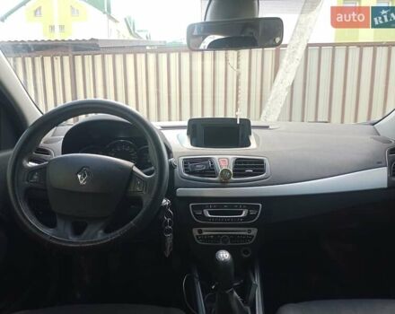 Белый Рено Флюенс, объемом двигателя 1.5 л и пробегом 270 тыс. км за 6200 $, фото 4 на Automoto.ua