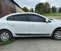 Белый Рено Флюенс, объемом двигателя 1.6 л и пробегом 140 тыс. км за 4004 $, фото 1 на Automoto.ua