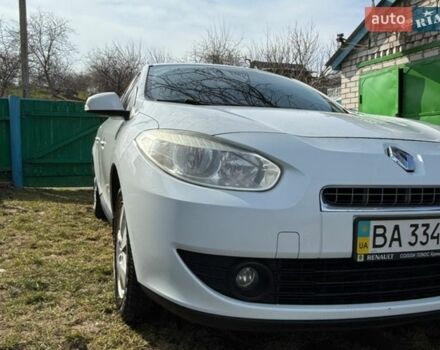 Белый Рено Флюенс, объемом двигателя 1.5 л и пробегом 208 тыс. км за 7500 $, фото 2 на Automoto.ua