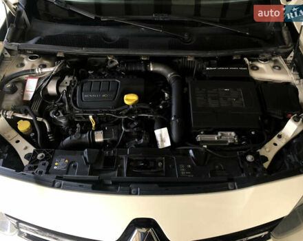 Білий Рено Флюенс, об'ємом двигуна 1.6 л та пробігом 181 тис. км за 9500 $, фото 41 на Automoto.ua