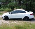 Белый Рено Флюенс, объемом двигателя 1.6 л и пробегом 292 тыс. км за 4000 $, фото 1 на Automoto.ua