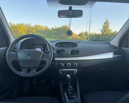 Білий Рено Флюенс, об'ємом двигуна 1.5 л та пробігом 120 тис. км за 8650 $, фото 14 на Automoto.ua