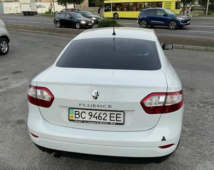 Білий Рено Флюенс, об'ємом двигуна 1.46 л та пробігом 176 тис. км за 7500 $, фото 4 на Automoto.ua