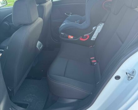 Білий Рено Флюенс, об'ємом двигуна 1.5 л та пробігом 120 тис. км за 8650 $, фото 15 на Automoto.ua