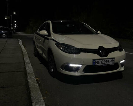Білий Рено Флюенс, об'ємом двигуна 1.6 л та пробігом 181 тис. км за 9500 $, фото 1 на Automoto.ua