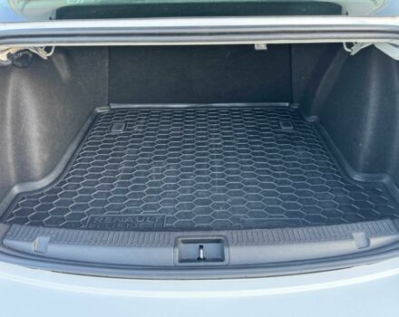 Білий Рено Флюенс, об'ємом двигуна 1.5 л та пробігом 120 тис. км за 8650 $, фото 18 на Automoto.ua