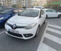 Белый Рено Флюенс, объемом двигателя 1.6 л и пробегом 226 тыс. км за 6000 $, фото 1 на Automoto.ua