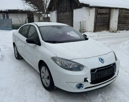 Білий Рено Флюенс, об'ємом двигуна 0 л та пробігом 47 тис. км за 2700 $, фото 1 на Automoto.ua