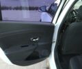 Белый Рено Флюенс, объемом двигателя 1.5 л и пробегом 370 тыс. км за 6300 $, фото 9 на Automoto.ua