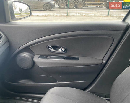 Белый Рено Флюенс, объемом двигателя 1.46 л и пробегом 198 тыс. км за 6500 $, фото 15 на Automoto.ua