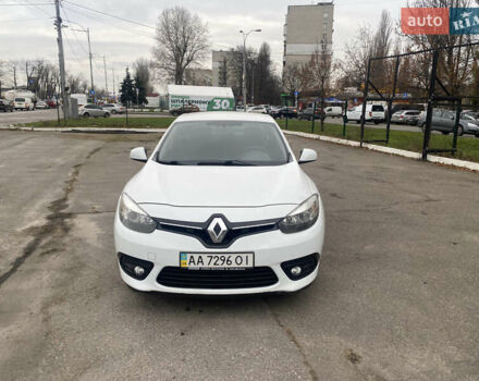 Белый Рено Флюенс, объемом двигателя 1.46 л и пробегом 198 тыс. км за 6500 $, фото 1 на Automoto.ua