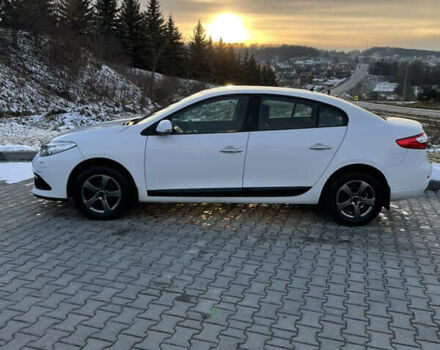 Белый Рено Флюенс, объемом двигателя 1.5 л и пробегом 128 тыс. км за 9950 $, фото 2 на Automoto.ua