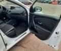 Белый Рено Флюенс, объемом двигателя 1.6 л и пробегом 196 тыс. км за 8600 $, фото 96 на Automoto.ua