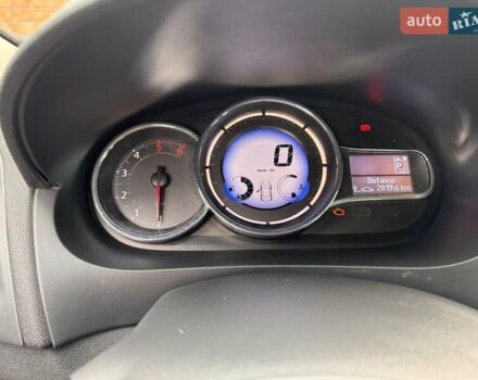 Белый Рено Флюенс, объемом двигателя 1.46 л и пробегом 270 тыс. км за 8000 $, фото 1 на Automoto.ua